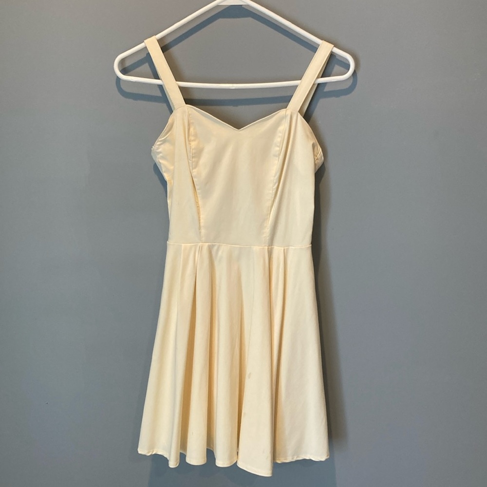 ASOS Size 2 Petite Cream Mini Dress 💞